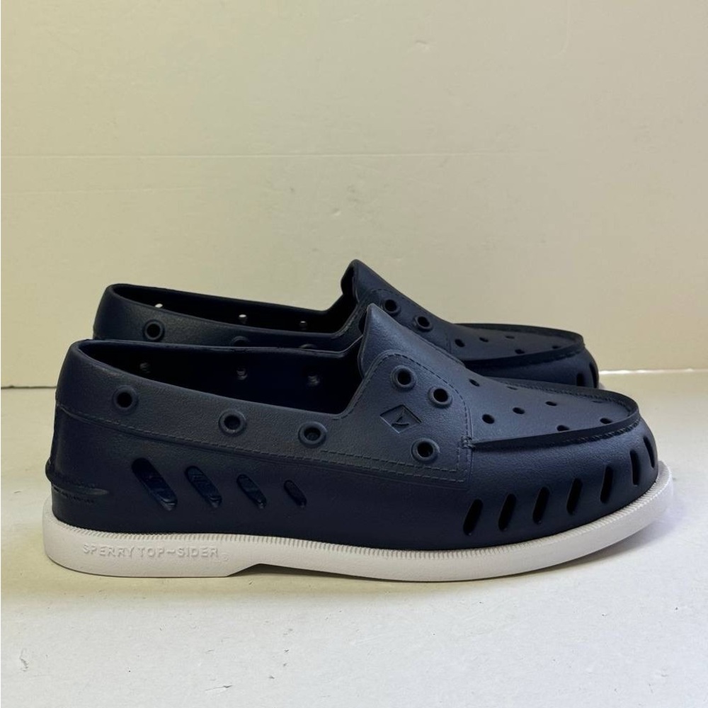 SPERRY Float Navy New Women's Boat Shoes Size 6M